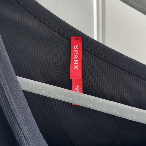 Brand new SPANX asymmetrical bodysuit - Picture 3 of 3